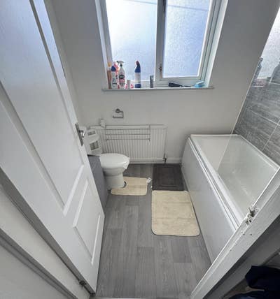 🏡Large Ensuite Rm Only Sharing with 2 Others &pound;650 Main Photo