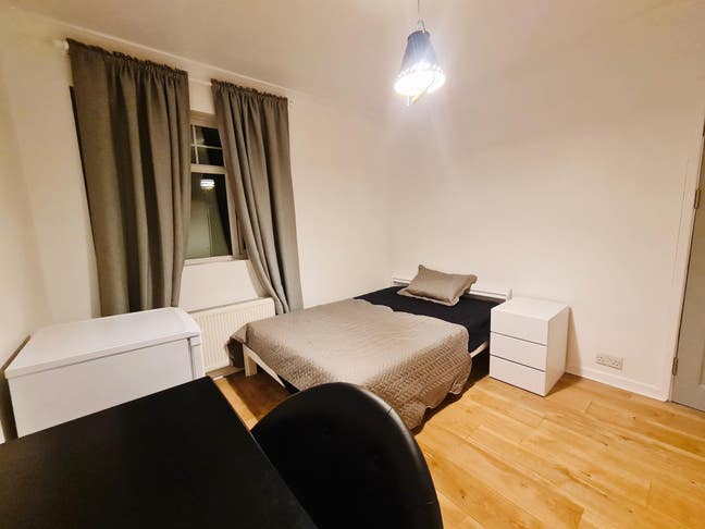 Amazing House Share in The Heart of Wimbledon Main Photo