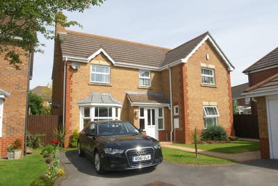 Single occupancy in Executive Four Bedroom House Main Photo