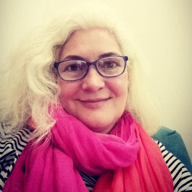 Quiet and Clean Room for Professional Female Main Photo