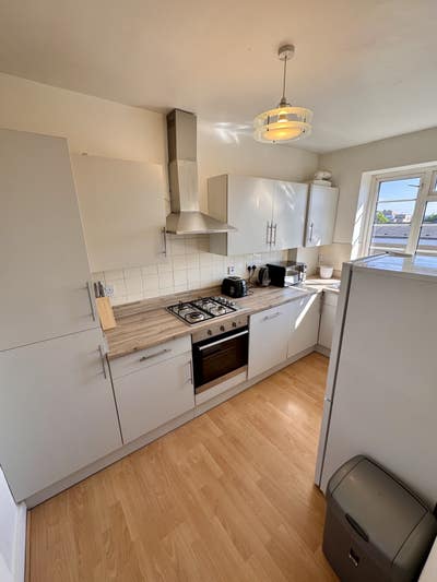 Three bed flat in Trendy Tooting!! Main Photo