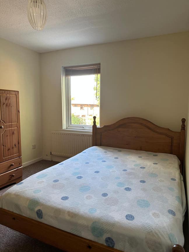 Large Double Room Incl Bills Main Photo