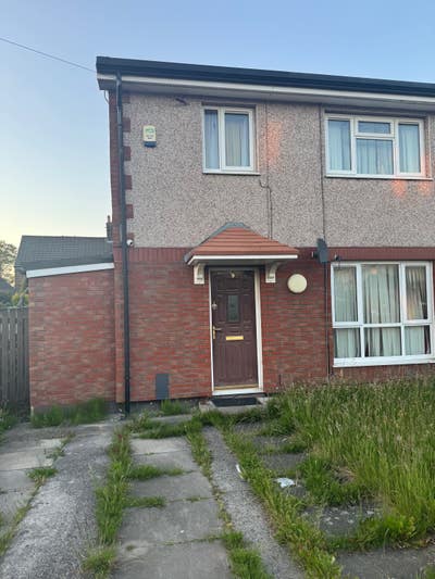  Rooms for Rent – All Bills Included!  Main Photo