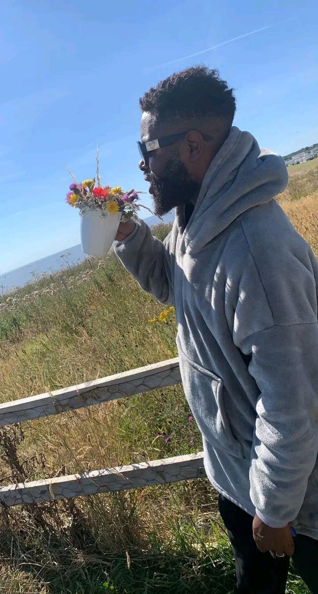 I am a male aged 38. I am looking for a doubl... Main Photo