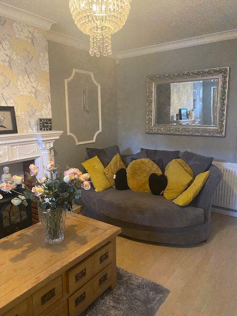 Two bedrooms available in sought-after location Main Photo