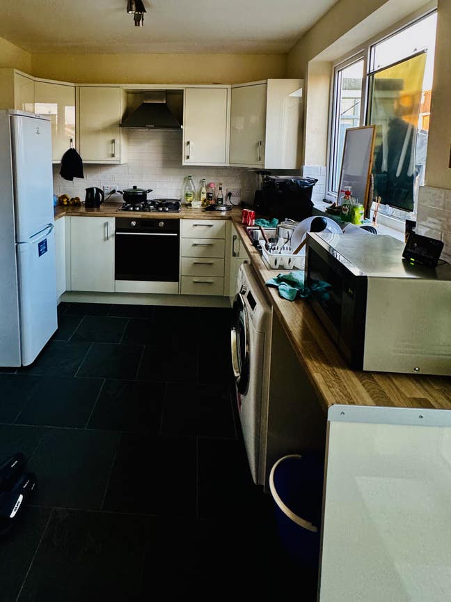 One Furnished Room available in a House for Woman Main Photo