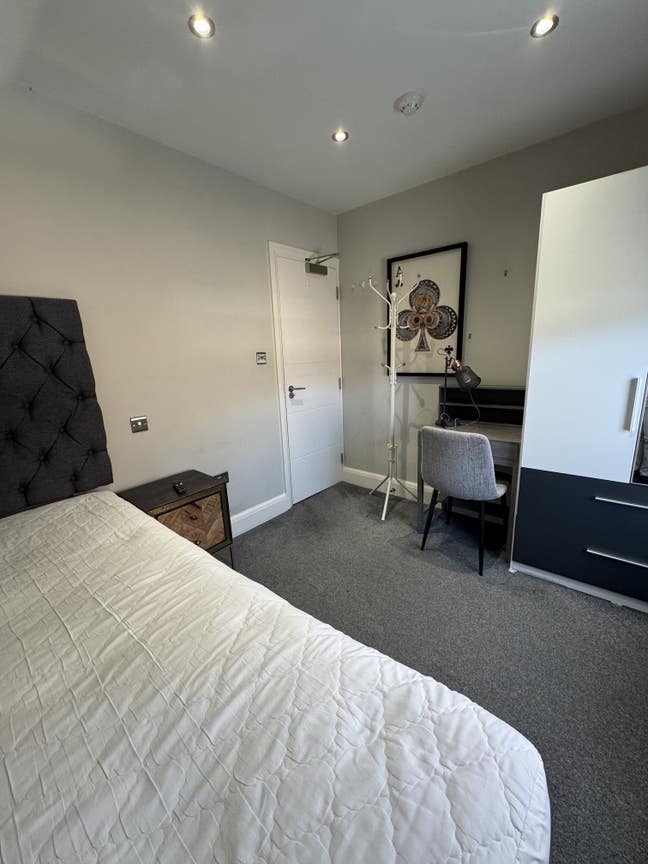 Westland House | Rooms Available Main Photo