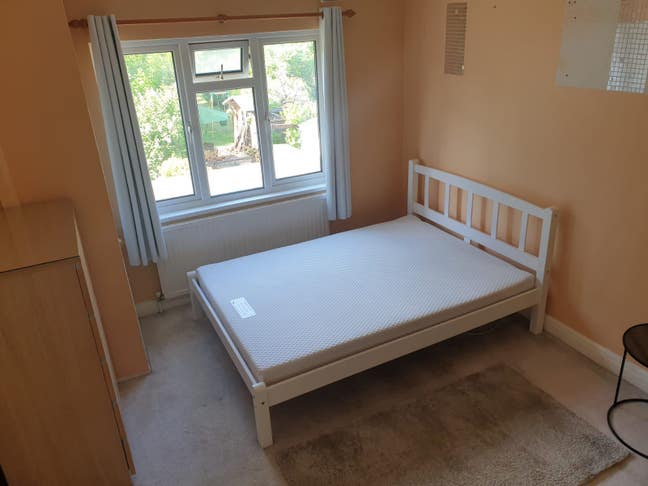 Double rooms to rent in the Eastcote/Ruislip Area Main Photo
