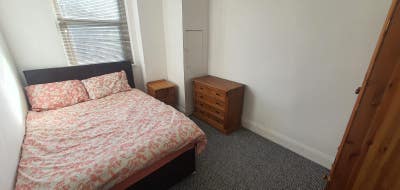Room available in Pershore rd, B29 7NR Main Photo