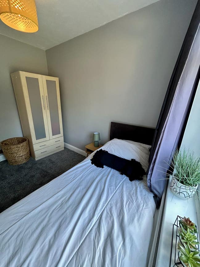 Single room - parking on street  - All Bills Inc Main Photo