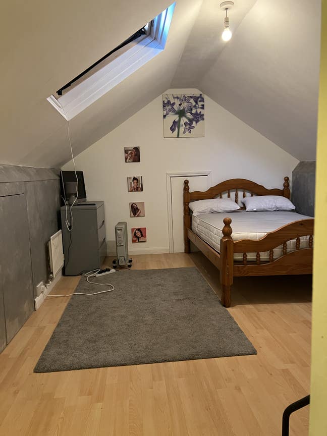Beautiful double room available in E 17 Main Photo