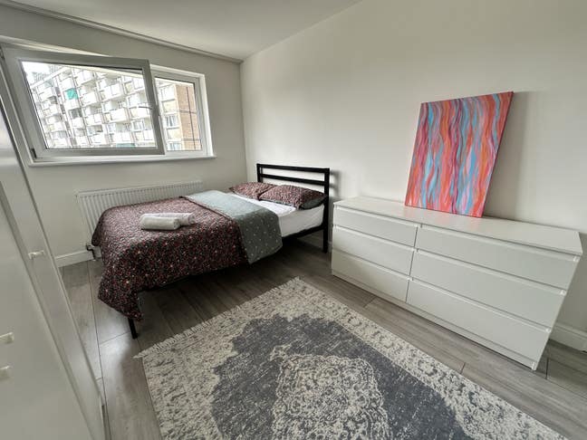 *Furnished Room for Rent in Canning Town* Main Photo