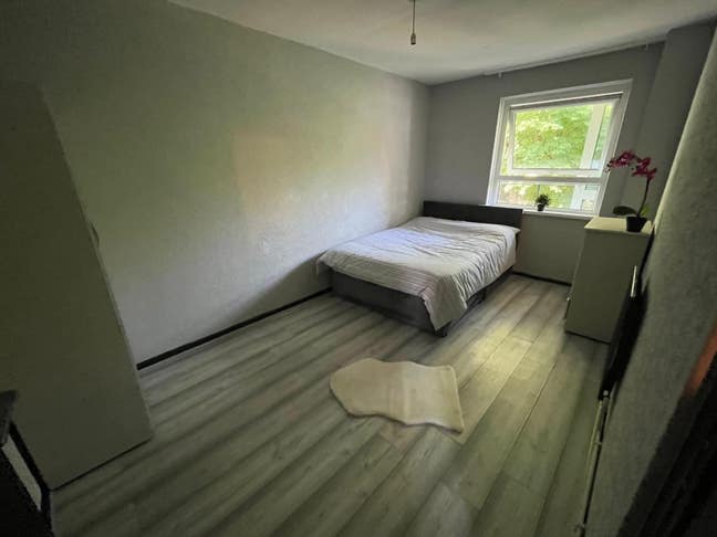 3-Bedroom Flat with Balcony|5 Minutes to Westferry Main Photo