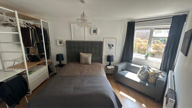 Bright Double Room in Spacious 2-Bed Flat Main Photo