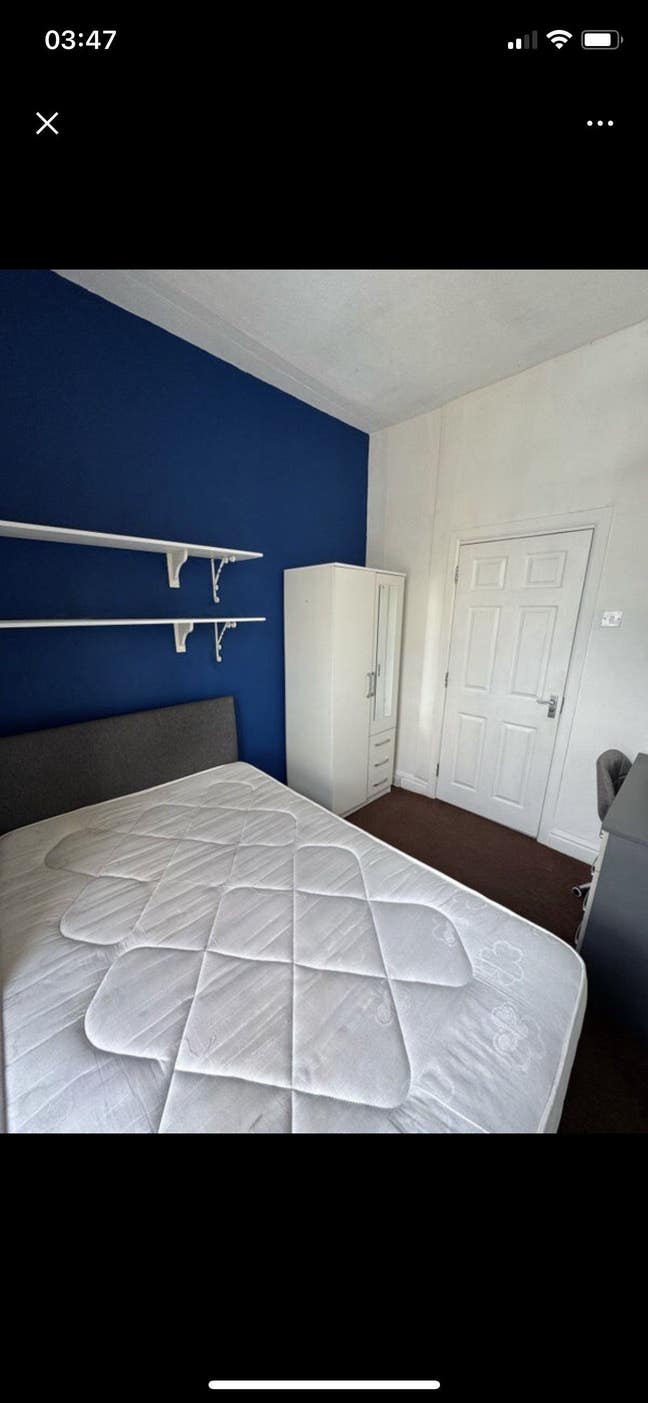 £400/m double bed room at 9 Chaddlewood Avenue  Main Photo