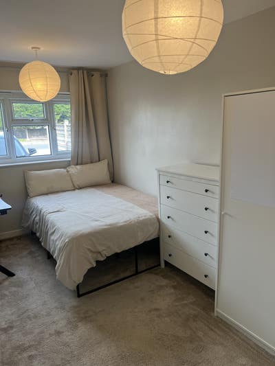 En suite dbl  room, commutable to central London Main Photo