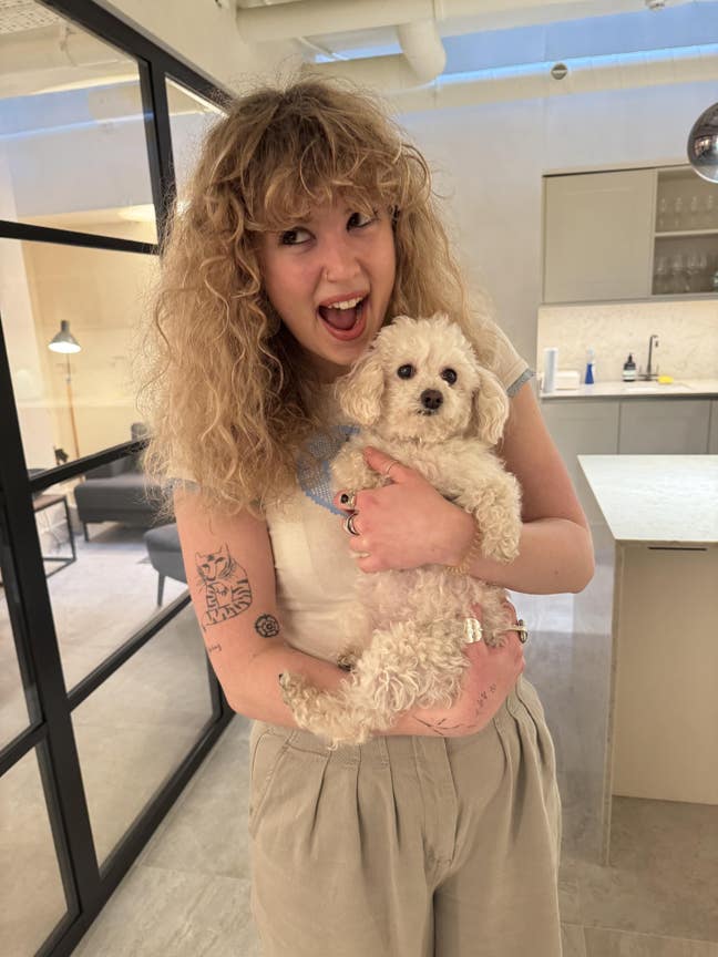 Female, 25, looking for sociable, laid back flat Main Photo