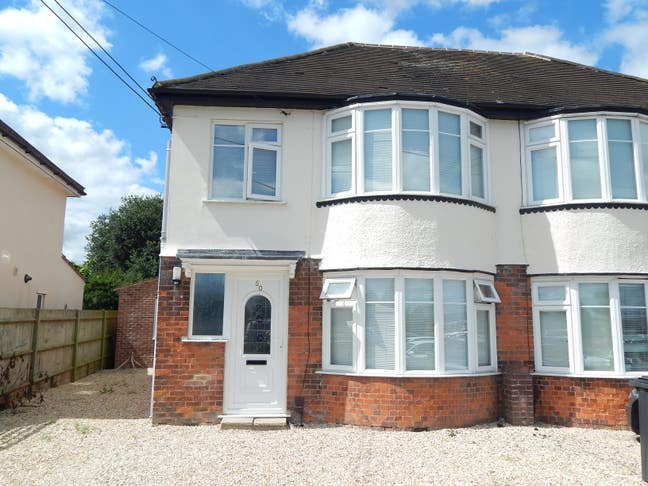A Large Double Furnished En-Suite Room in Didcot Main Photo