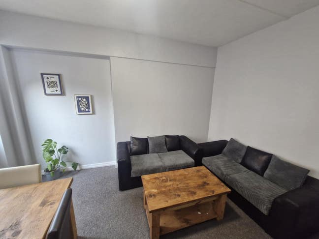 Large Room NG7 3Je **£500 Pcm Bills Included** Main Photo