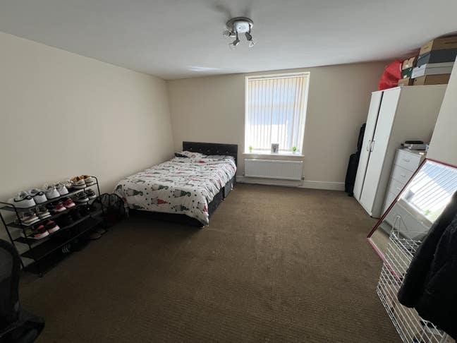 Room to let Main Photo