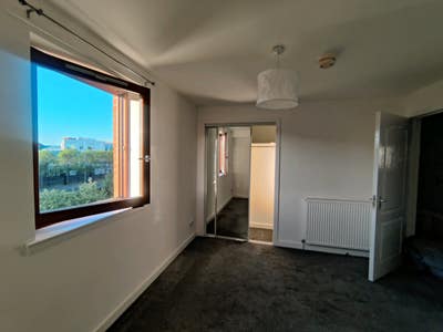 Freshly renovated, Double room near Glasgow Greens Main Photo