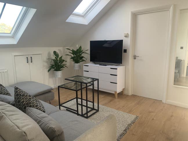 Spacious Double Room, All Bills Inc. By Station Main Photo