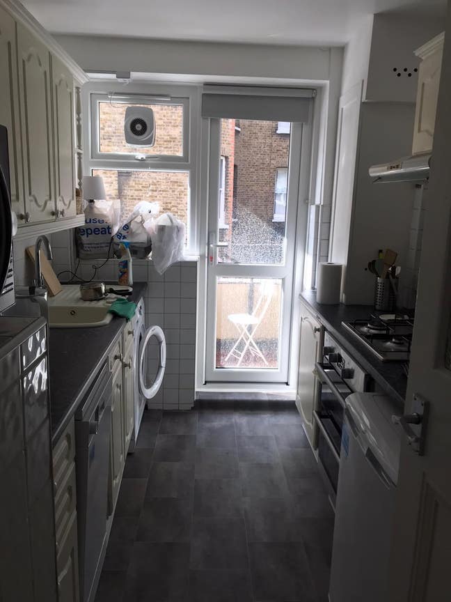 Bright Room in Fulham Available Now! Main Photo