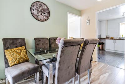 Lovely Large 2 Bed Furnished House,  Main Photo