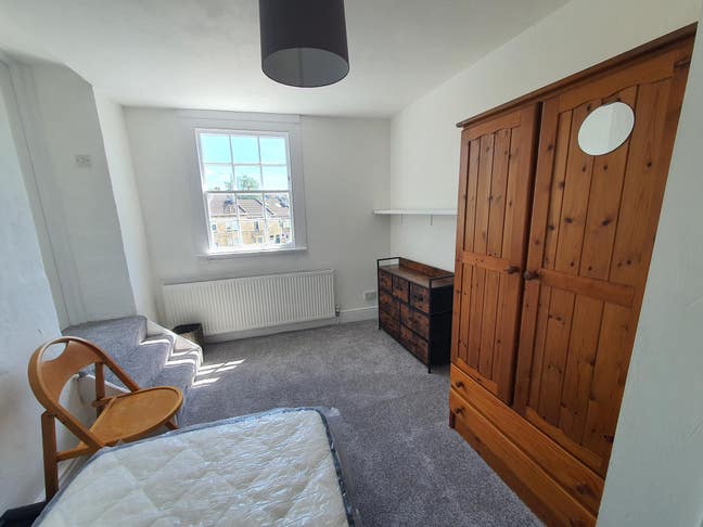 Double Room, 1 mile city centre Main Photo