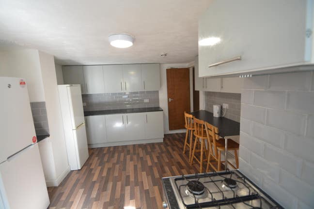 Rooms Available Now  - Near Uni / City Centre Main Photo