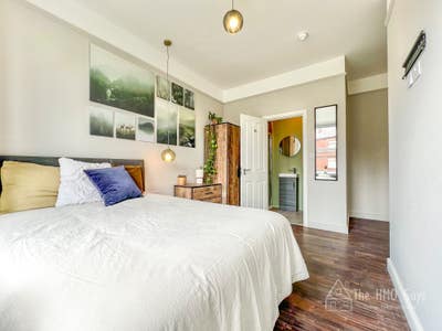 Huge En-Suite Attic Room – Feb Half Price! Main Photo