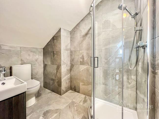 Market Leading HMO, Bury Main Photo