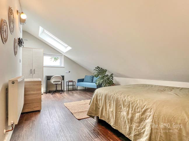 Market Leading HMO, Bury Main Photo