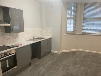 Newly Refurbished One Bed Ground Floor Flat Main Photo