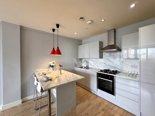 Beautiful  One  Bedroom Flat, Kingsbury,  NW9  Main Photo