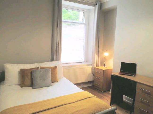 Bright & Modern Room - All bills included Main Photo