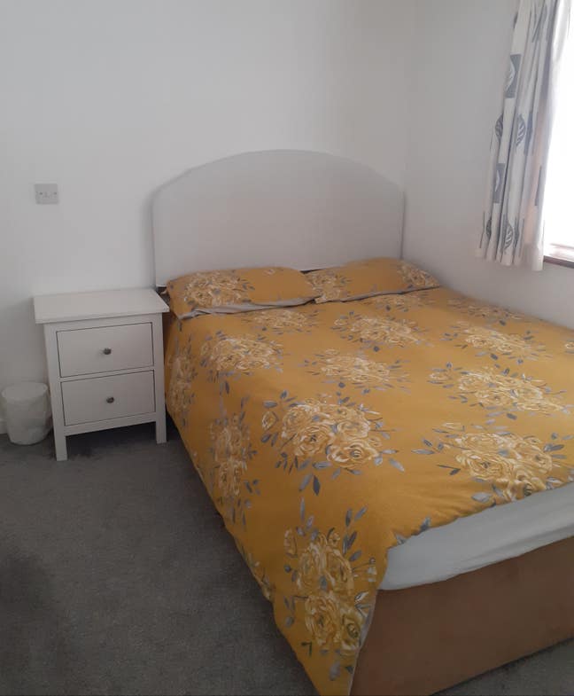Room to rent in Burgess Hill Main Photo