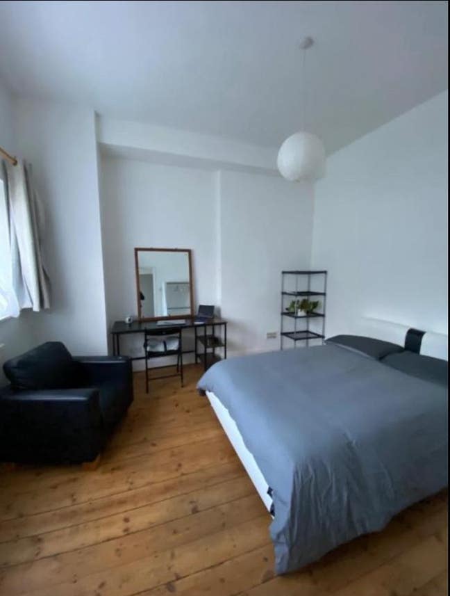 Beautiful Neighbourhood Property. Main Photo