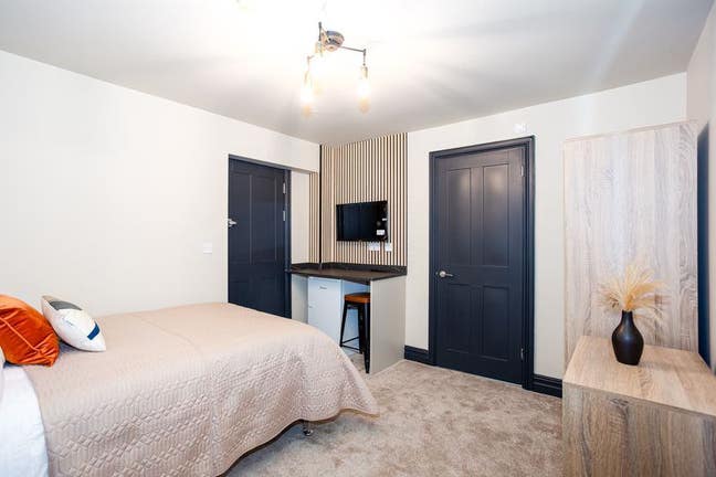  **All bills included - New Ensuite Rooms ** Main Photo