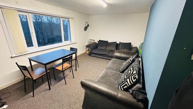 Double bedroom available in kirkintilloch  Main Photo
