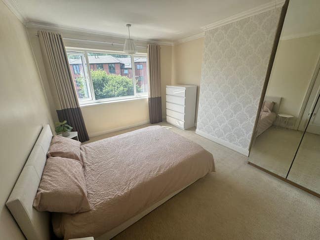 Fully Furnished Double Room Prestwich Village Main Photo