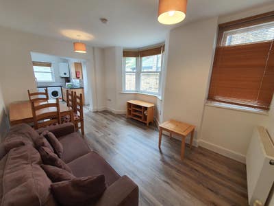 Furn |4 Dbl Bedrooms | 2 Bathrooms | Private Patio Main Photo
