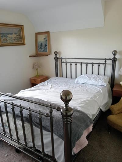 Room in house for rent Main Photo