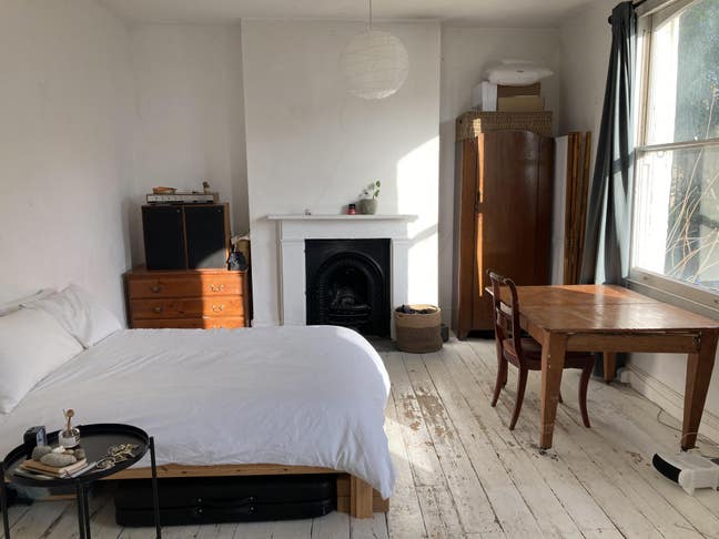 Large Double Room in Stoke Newington | Short-term Main Photo