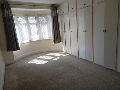 Double room available sharing for boy Main Photo