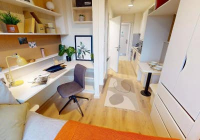 Whole Student Studio to Let for Summer Main Photo