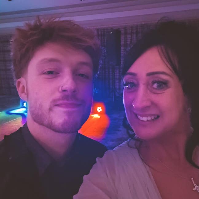 Looking for flat/house share  Main Photo