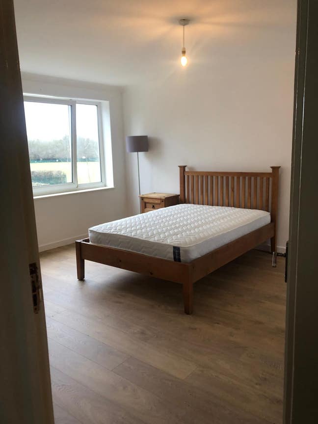 Spacious Double Room Near Hospital  Main Photo