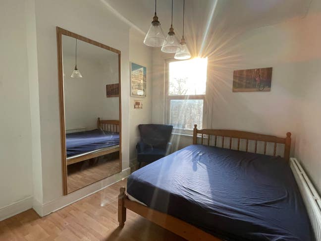 Double bedroom Main Photo