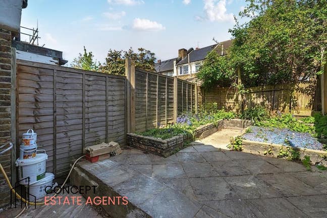 2 Bed House Coteford Street, Tooting Bec, SW17 Main Photo